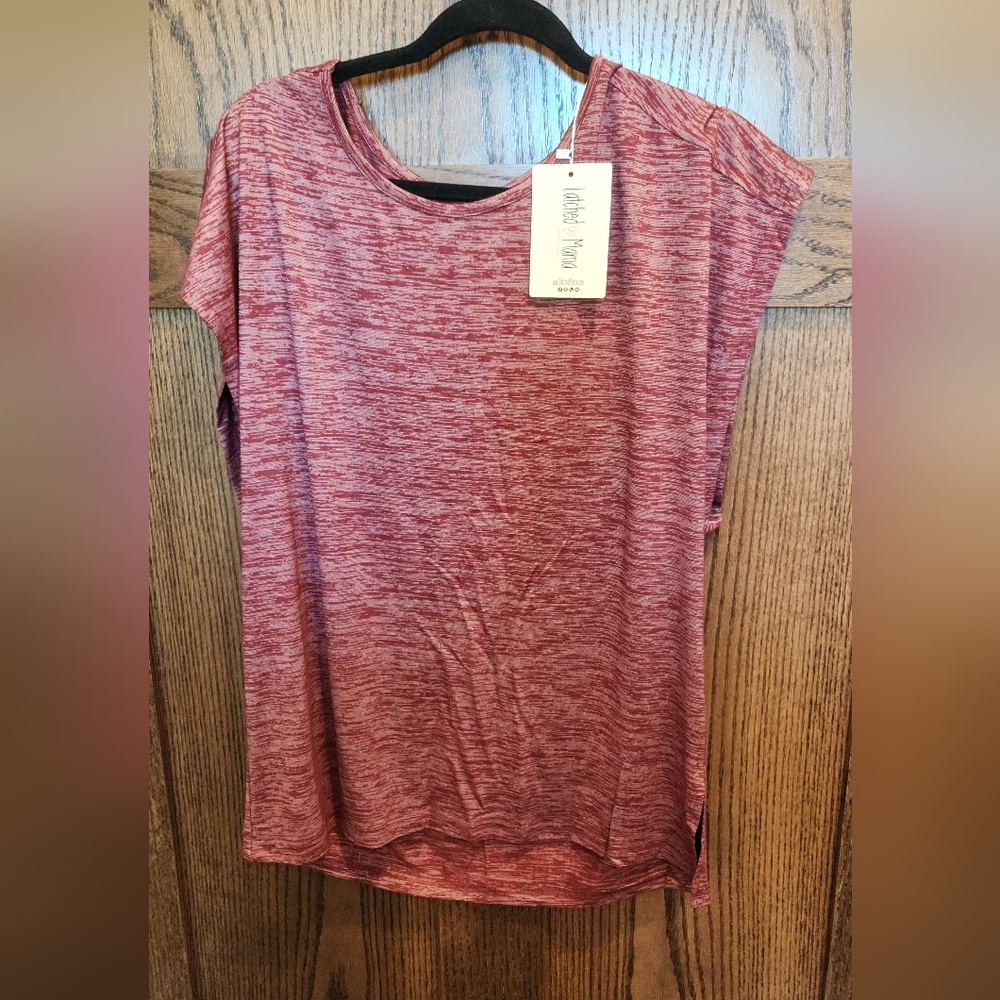 Latched Mama Heathered Maroon Keyhole NURSING Tee